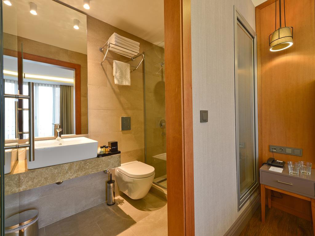 Blueway Hotel City イスタンブール エクステリア 写真
